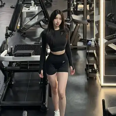 黄凡